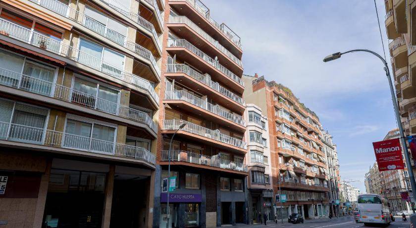 Sant Gervasi – la Bonanova Apartment | 105 m² Apartment ∙ 3 bedrooms ∙ 7 guests