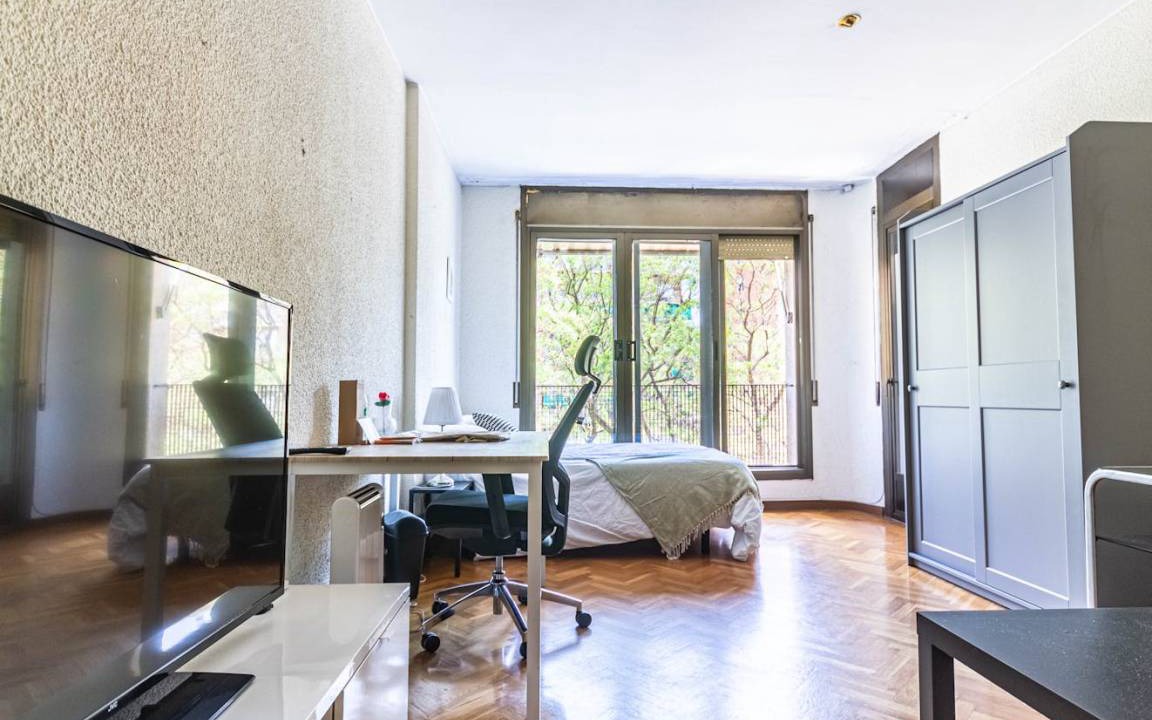 Sants-Badal Resort | 110 m² Private room ∙ 1 bedroom ∙ 1 guest