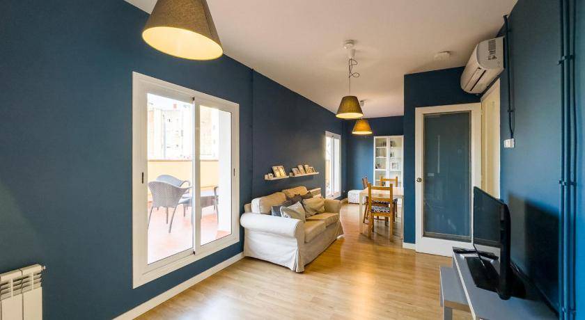 Sants Apartment | 125 m² Apartment ∙ 4 bedrooms ∙ 10 guests