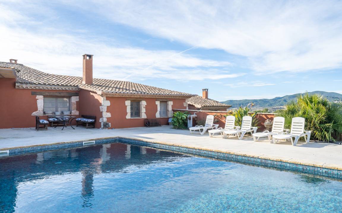 Torrelles de Foix House | 150 m² House ∙ 5 bedrooms ∙ 13 guests