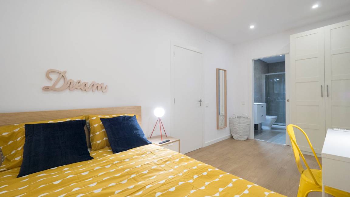 Sants Resort | 160 m² Private room ∙ 1 bedroom ∙ 1 guest
