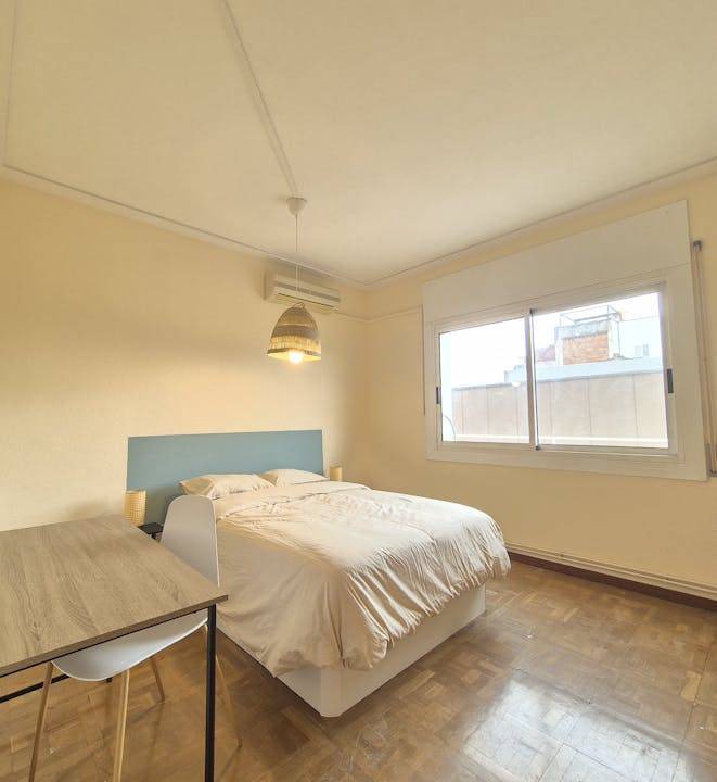 Sant Gervasi – la Bonanova Resort | 200 m² Private room ∙ 1 bedroom ∙ 1 guest