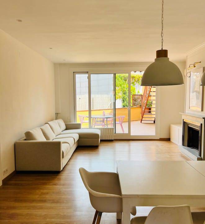 Sant Cugat del Valles House | 210 m² House ∙ 5 bedrooms ∙ 6 guests