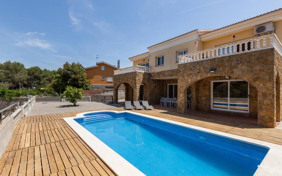 Olivella House | 220 m² House ∙ 5 bedrooms ∙ 10 guests