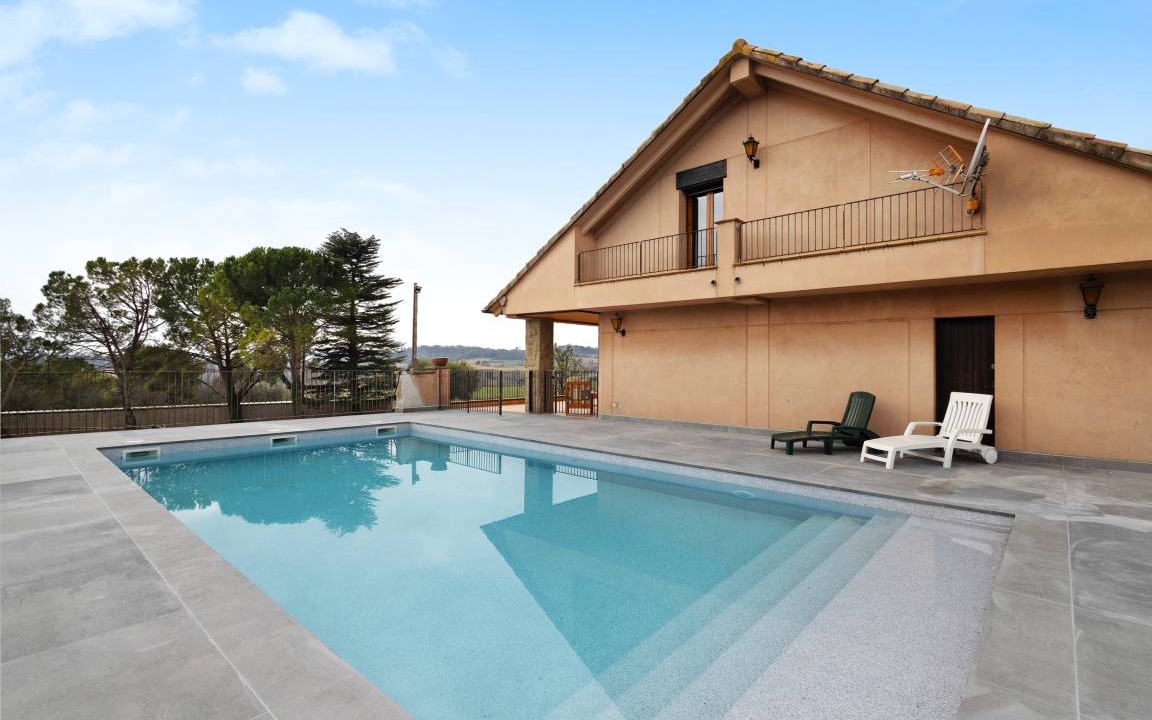 Avia House | 250 m² House ∙ 5 bedrooms ∙ 25 guests