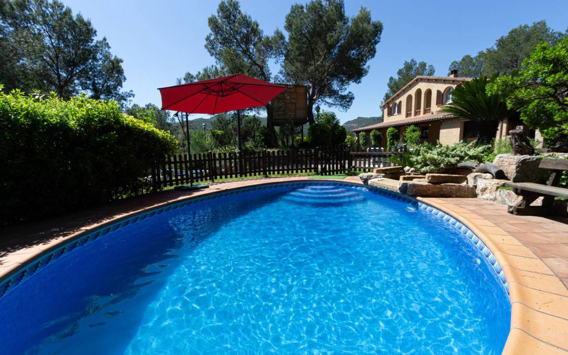 Vacarisses Villa | 250 m² Villa ∙ 5 bedrooms ∙ 9 guests