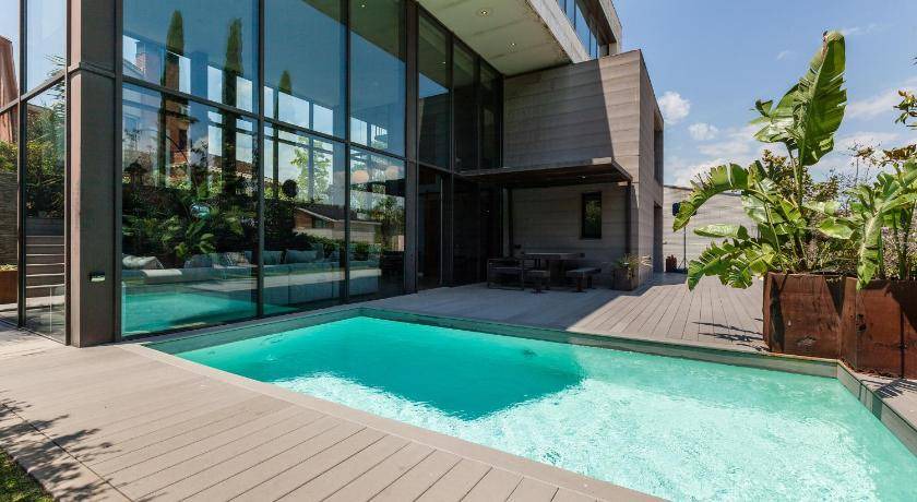 El Papiol House | 280 m² House ∙ 4 bedrooms ∙ 9 guests