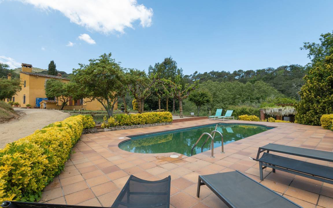Dosrius House | 282 m² Finca ∙ 5 bedrooms ∙ 10 guests