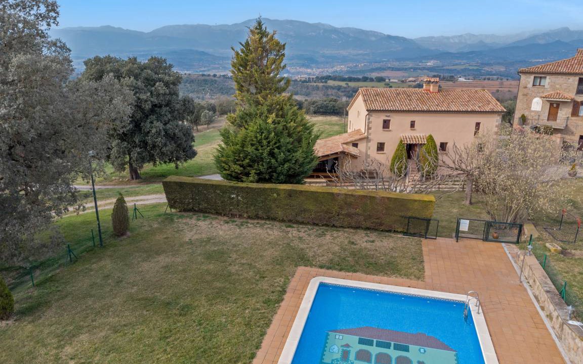 Sagas House | 300 m² Farmhouse ∙ 6 bedrooms ∙ 16 guests