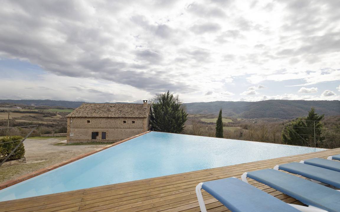 Santa Maria de Merles House | 300 m² House ∙ 6 bedrooms ∙ 14 guests