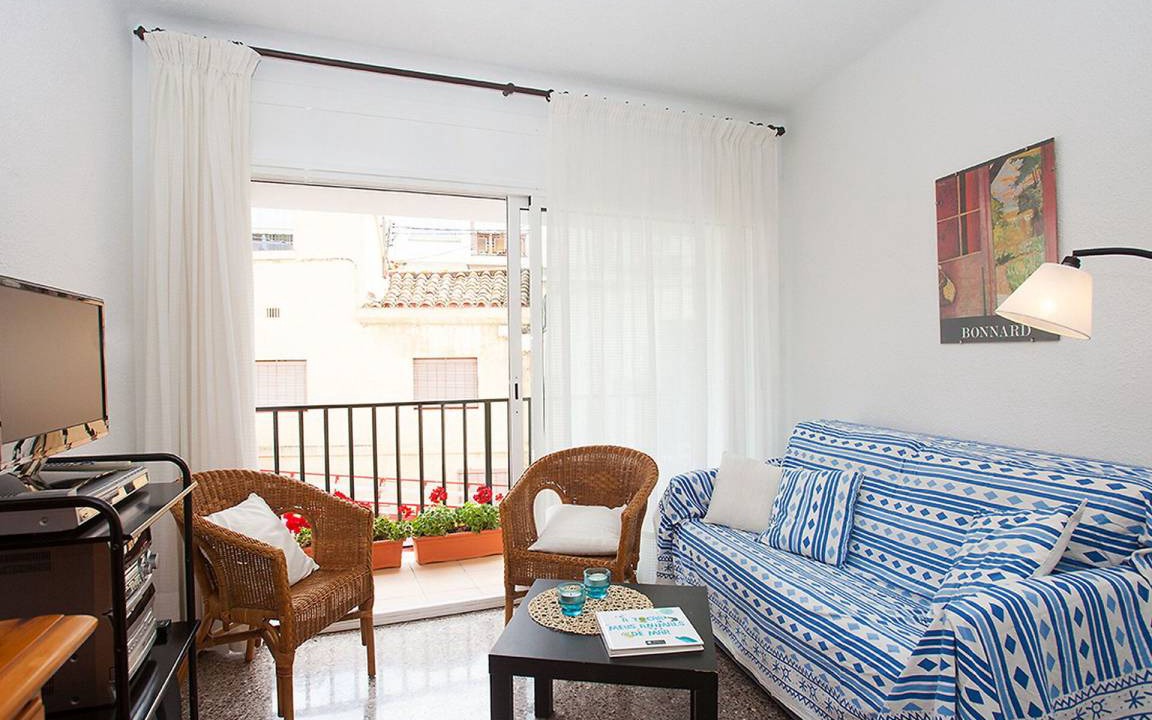 Sant Pol De Mar Apartment | 70 m² Apartment ∙ 2 bedrooms ∙ 4 guests