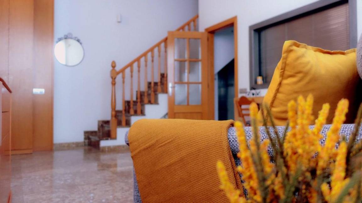 Badalona House | 80 m² House ∙ 3 bedrooms ∙ 6 guests