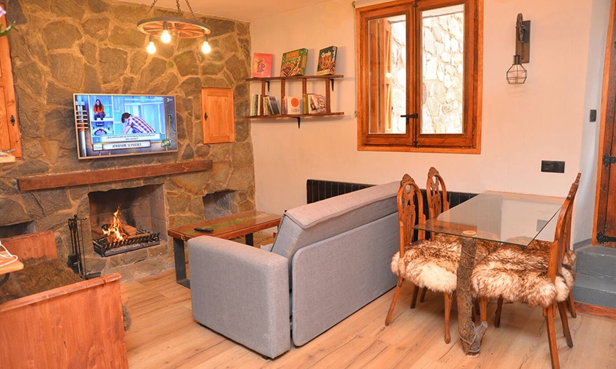 La Pobla de Lillet Apartment | Apartamento Adaptado Rústico-moderno 4 Plazas Pobla de Lillet
