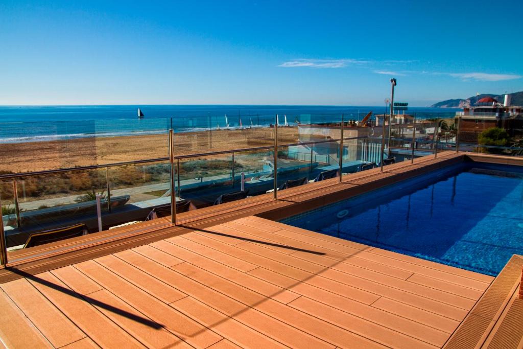 Castelldefels Apartment | Apartaments Maritim