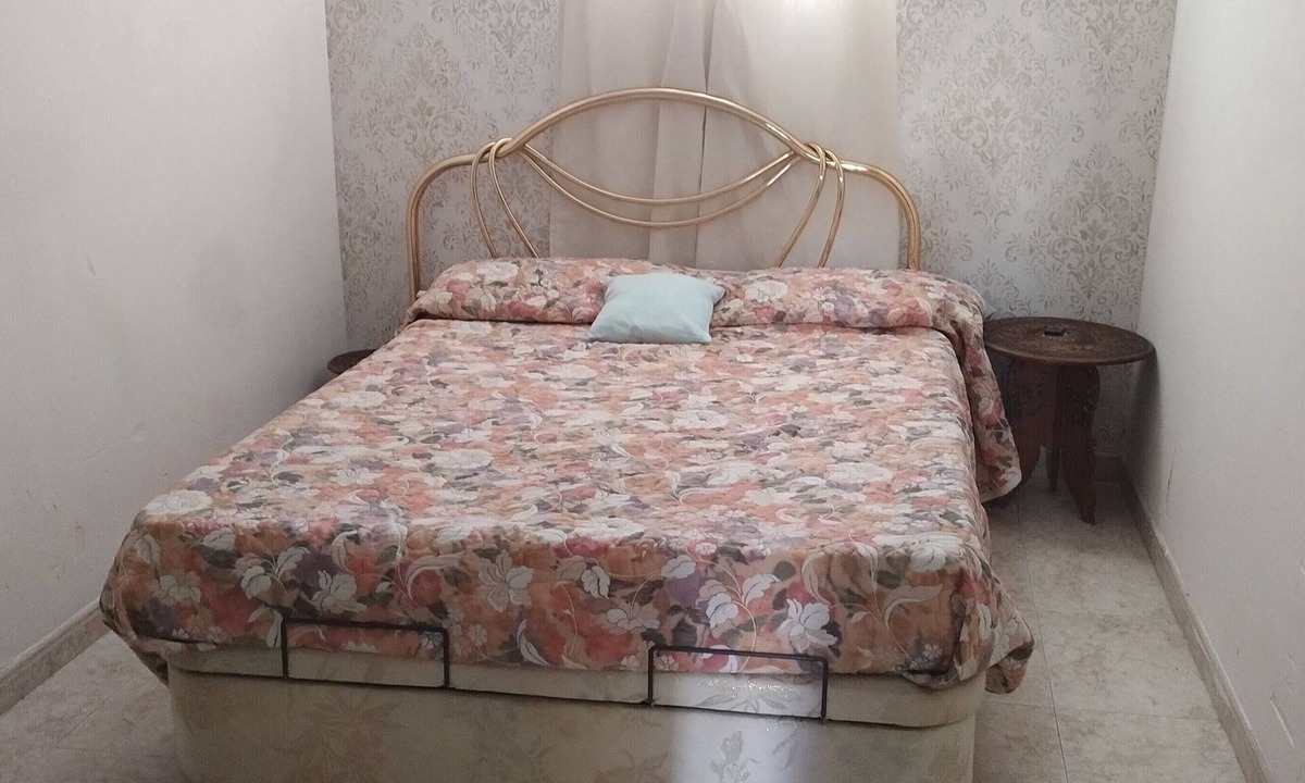 Granollers Apartment | Apartment 30 minutes by train from Barcelona city center