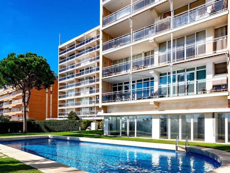 Sant Vicenc de Montalt Apartment | Apartment APARTAMENT CLIPPER in Sant Vicenç de Montalt - 5 persons, 3 bedrooms