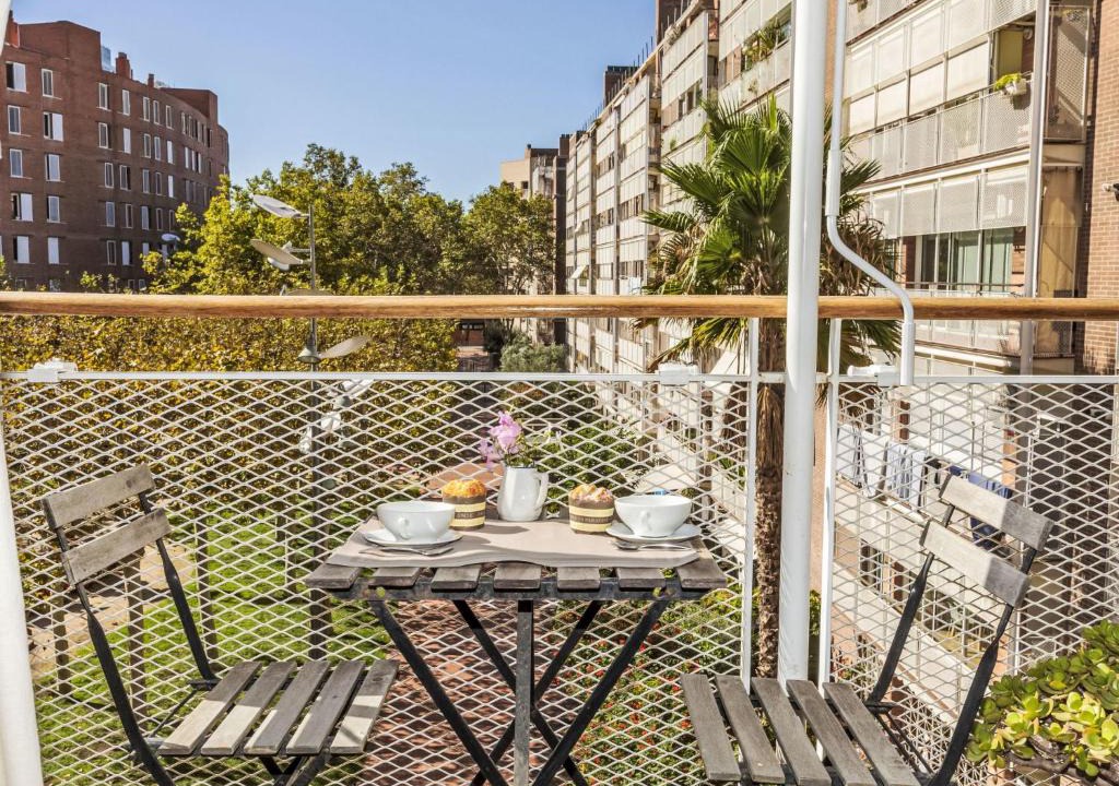 Poblenou Apartment | Apartment Vila Olimpica Sant Marti by Interhome