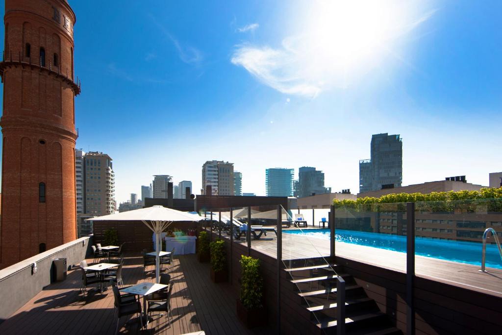 Diagonal Mar i el Front Maritim del Poblenou Hotel | Attica 21 Barcelona Mar