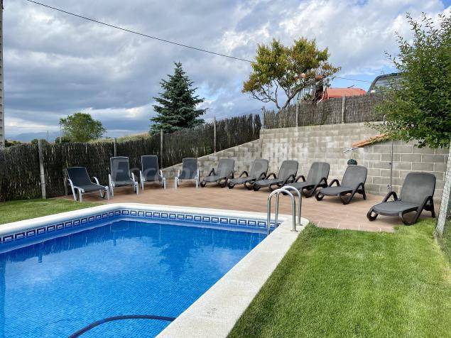 Casserres Cottage | Cabin ∙ 5 bedrooms ∙ 14 guests