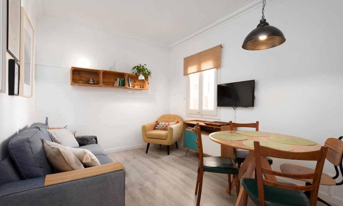 Sants Apartment | Cosy Sants Apartment