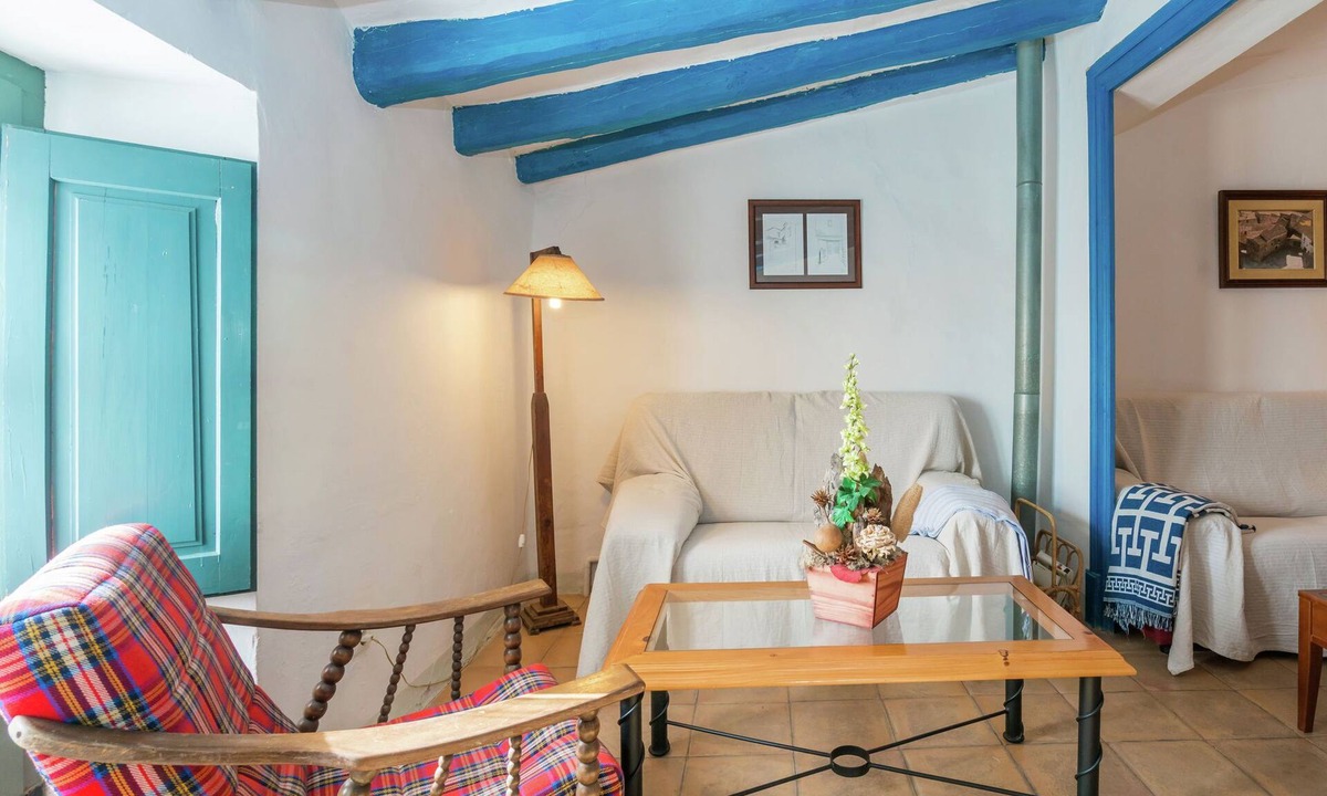 Pacs del Penedes Cottage | Cottage in Pacs near St. Marti Sarroca Castle