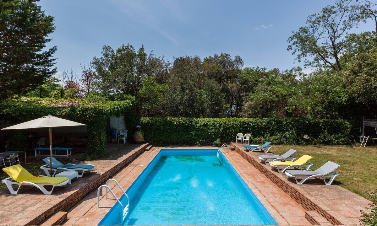 Vilanova del Valles Villa | Country House 'Casanova' with Private Pool, Shared Terrace and Wi-Fi