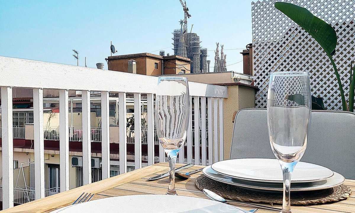 La Sagrada Familia Apartment | Cozy loft two streets away from Sagrada Familia
