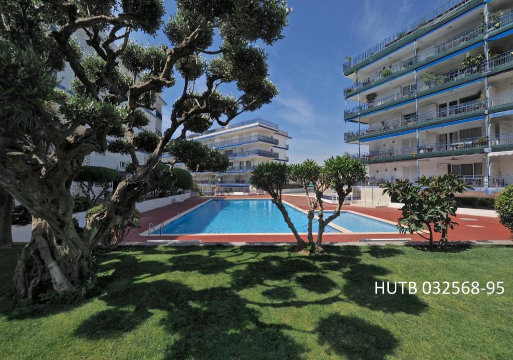 Sant Andreu de Llavaneres Apartment | Duplex Penthouse & Pool