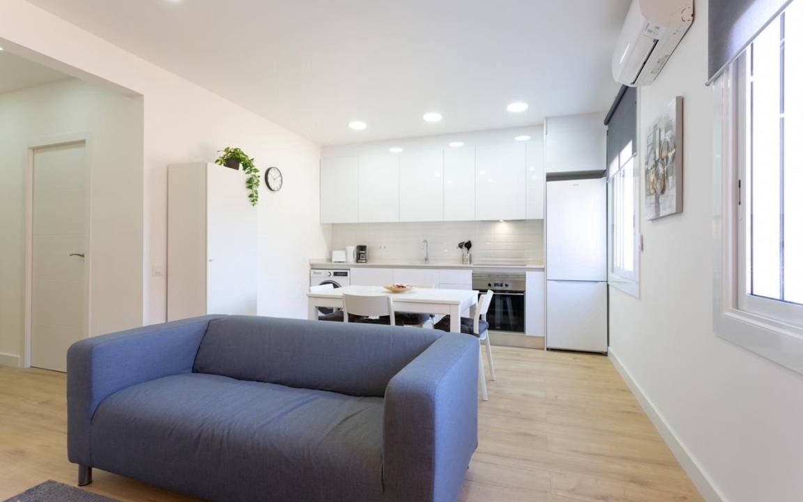 La Maternitat i Sant Ramon Apartment | 75 m² Apartment ∙ 3 bedrooms ∙ 4 guests
