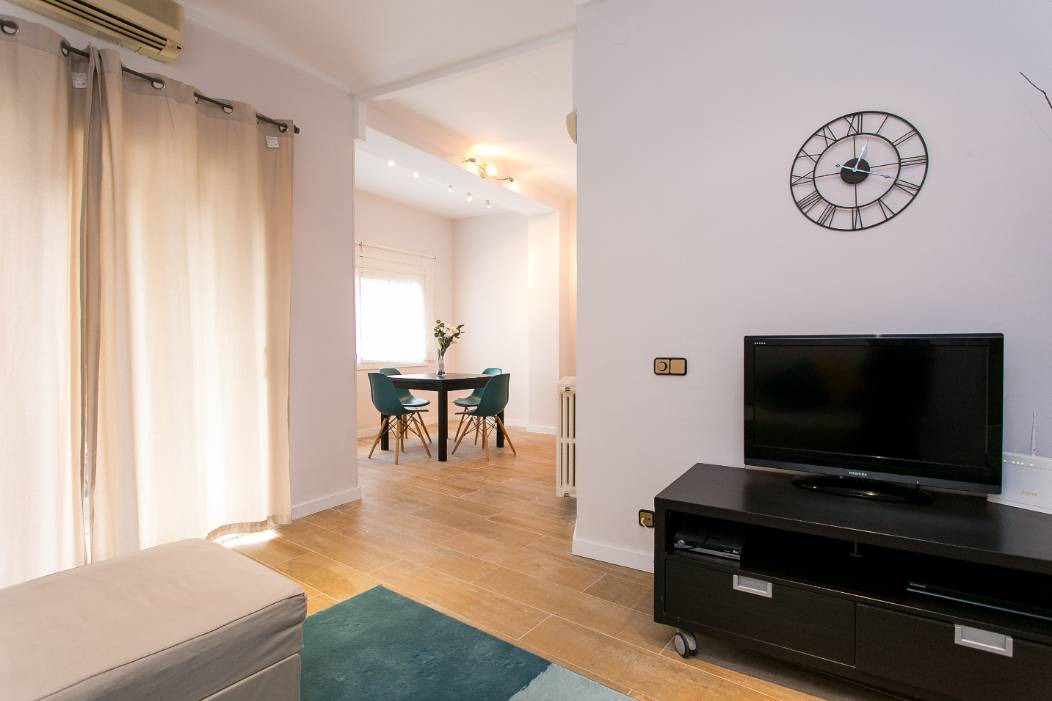 La Nova Esquerra de l'Eixample Apartment | 75 m² Apartment ∙ 3 bedrooms ∙ 7 guests