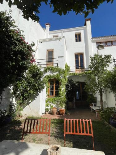 Vilassar de Mar Villa | Espectacular casa indiana en primera línea de mar