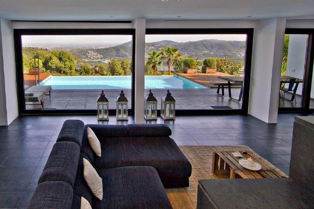 Fontpineda House | Holiday Home Alexander Plana