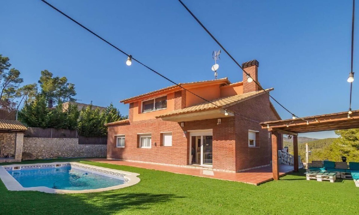 Holiday Olivella Persons Bedrooms | Olivella