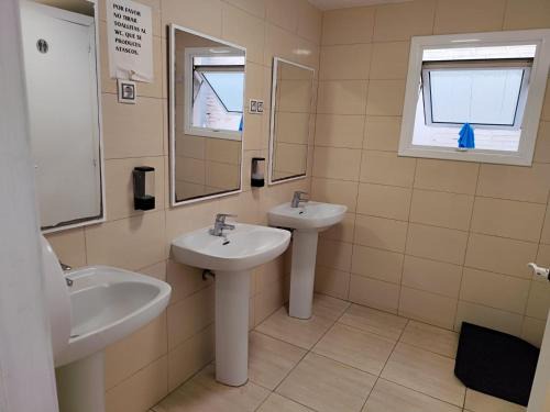 Gava Hostel | Hostal Ideal Gavà
