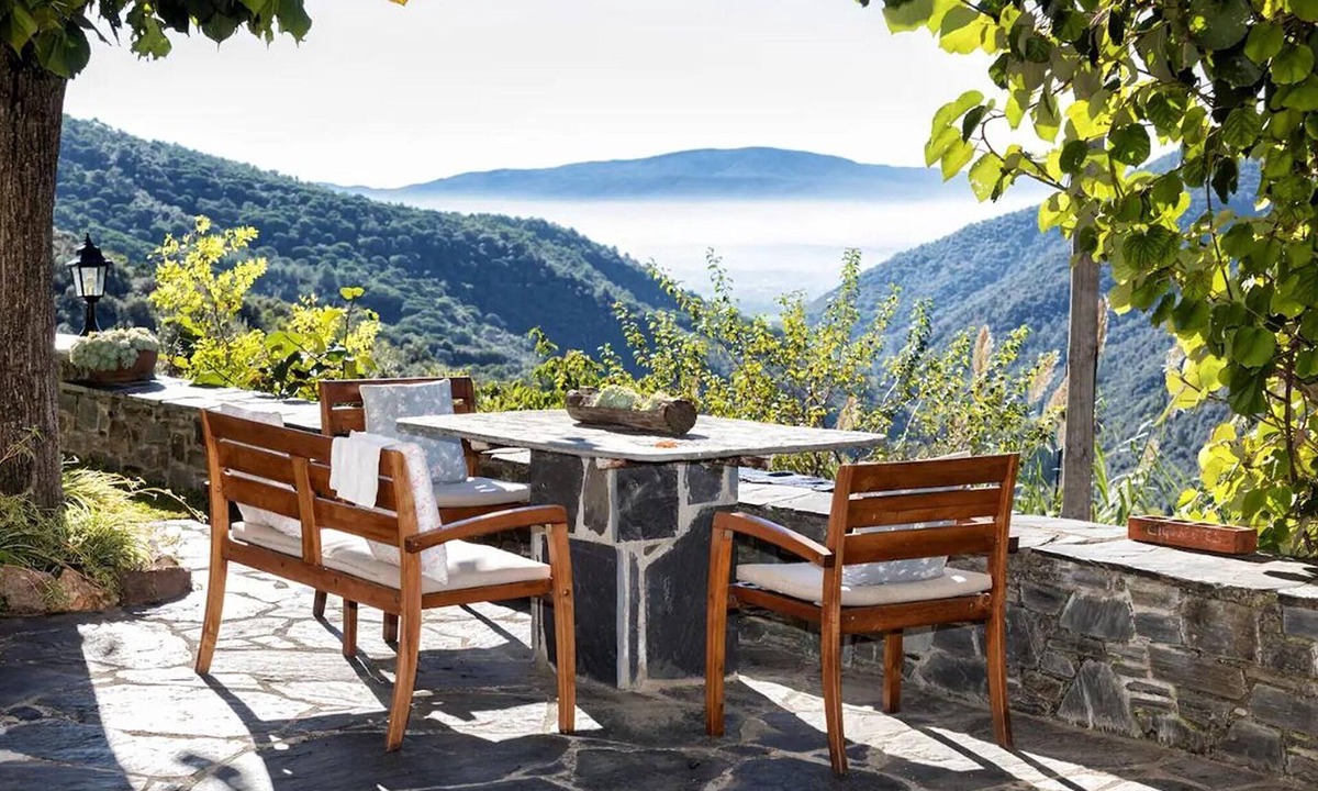 Montseny House | House with garden, games area and shared pool