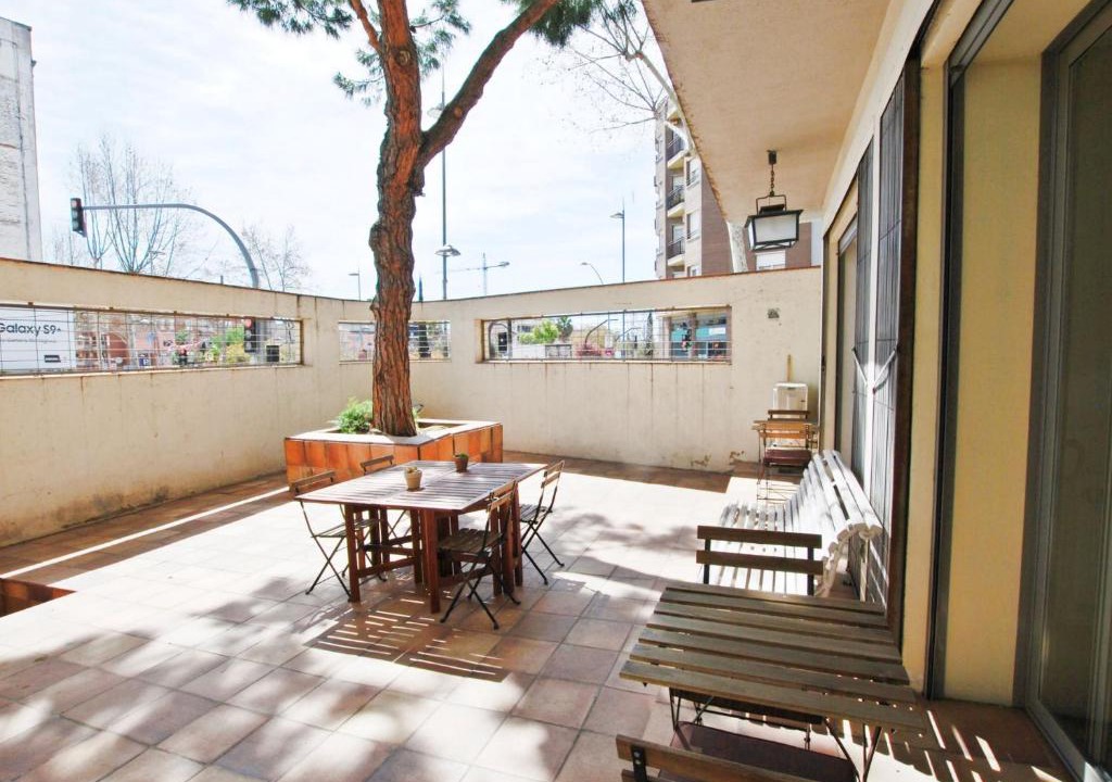 Badalona Apartment | La casa del Pi · La casa del Pi · House in the city, next to Barcelona and beach