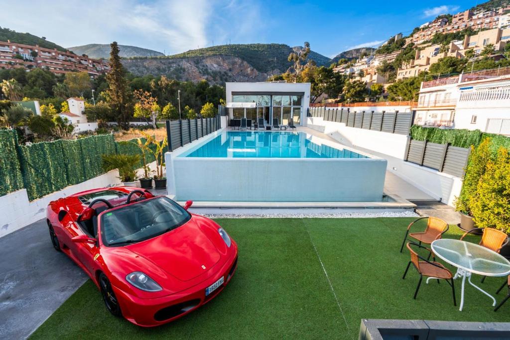 Sitges House | Luxurious Villa Marly III to two minutes the beach