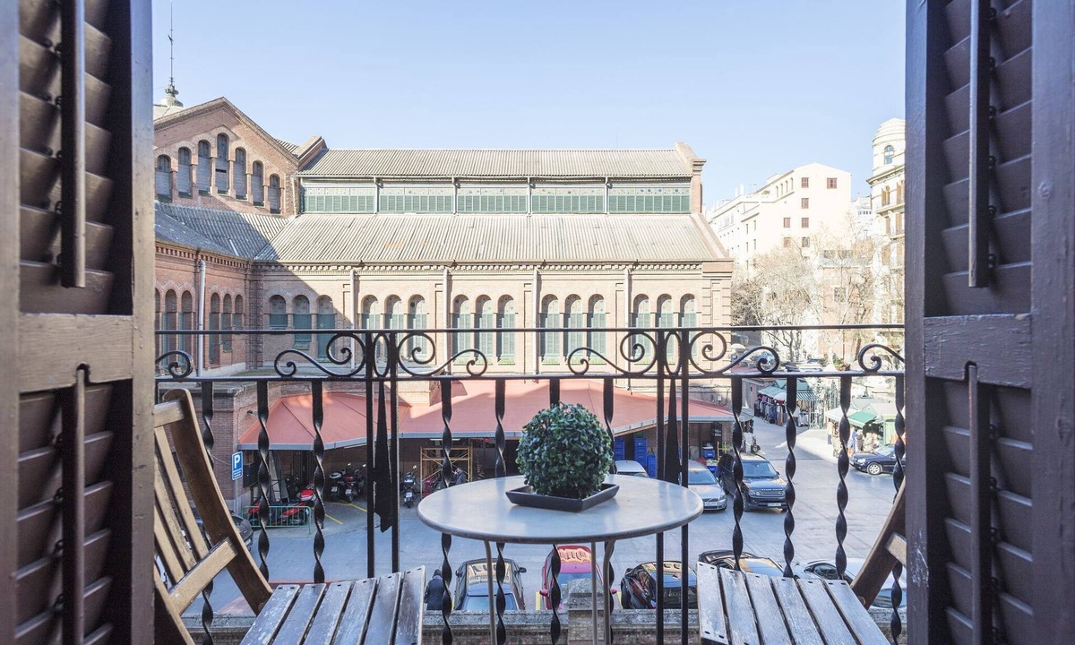 Sant Gervasi Apartment | Mirall, Sant Gervasi