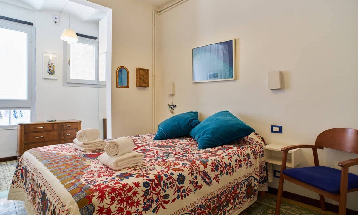 La Bordeta Apartment | My Home In Barcelona - 10% family discount