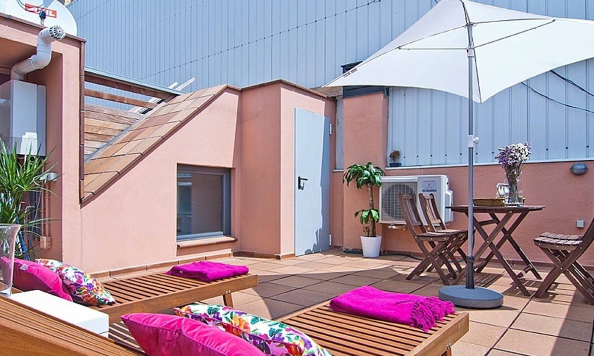 la Vila de Gracia Apartment | My Space Barcelona penthouse in Gràcia with terrace and pool for 6 pax