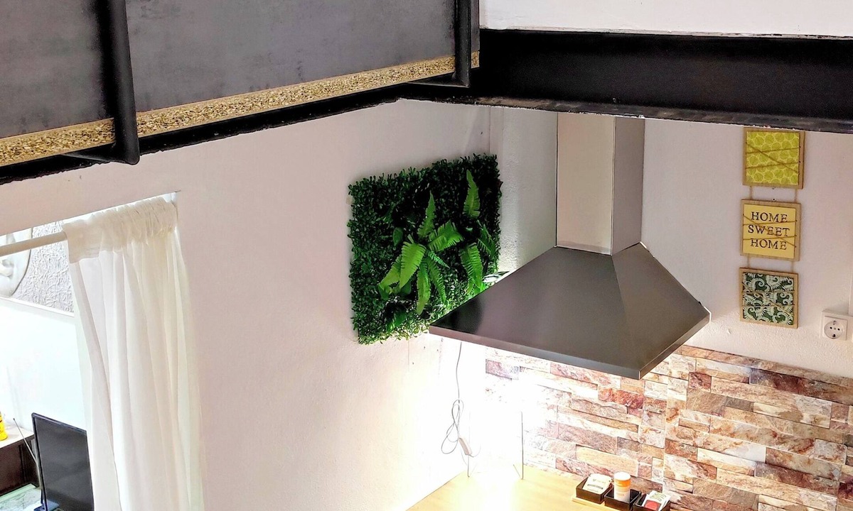 Nou Barris Apartment | Nice one-bedroom duplex.