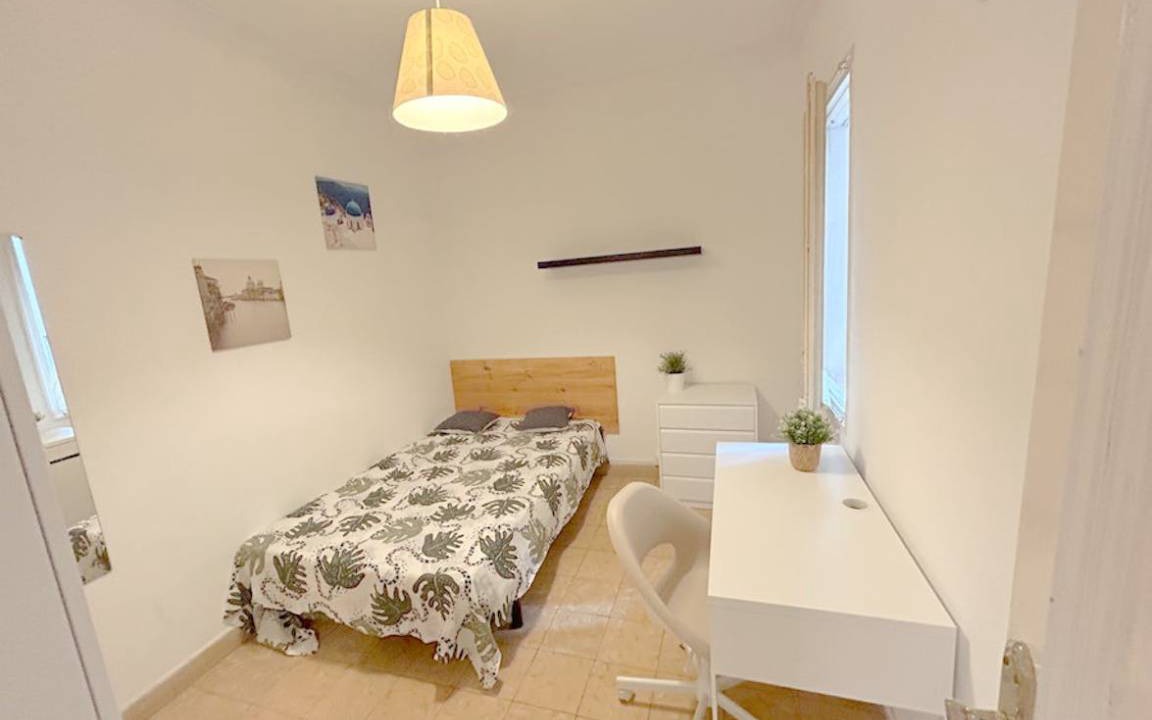 Sarria-Sant Gervasi Resort | Private room ∙ 1 bedroom ∙ 1 guest