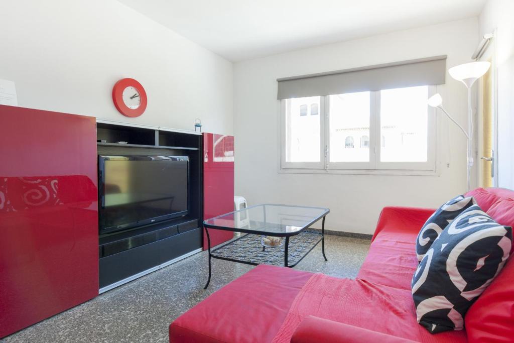 Barcelona Apartment | Pubone AT Barberà del Valles