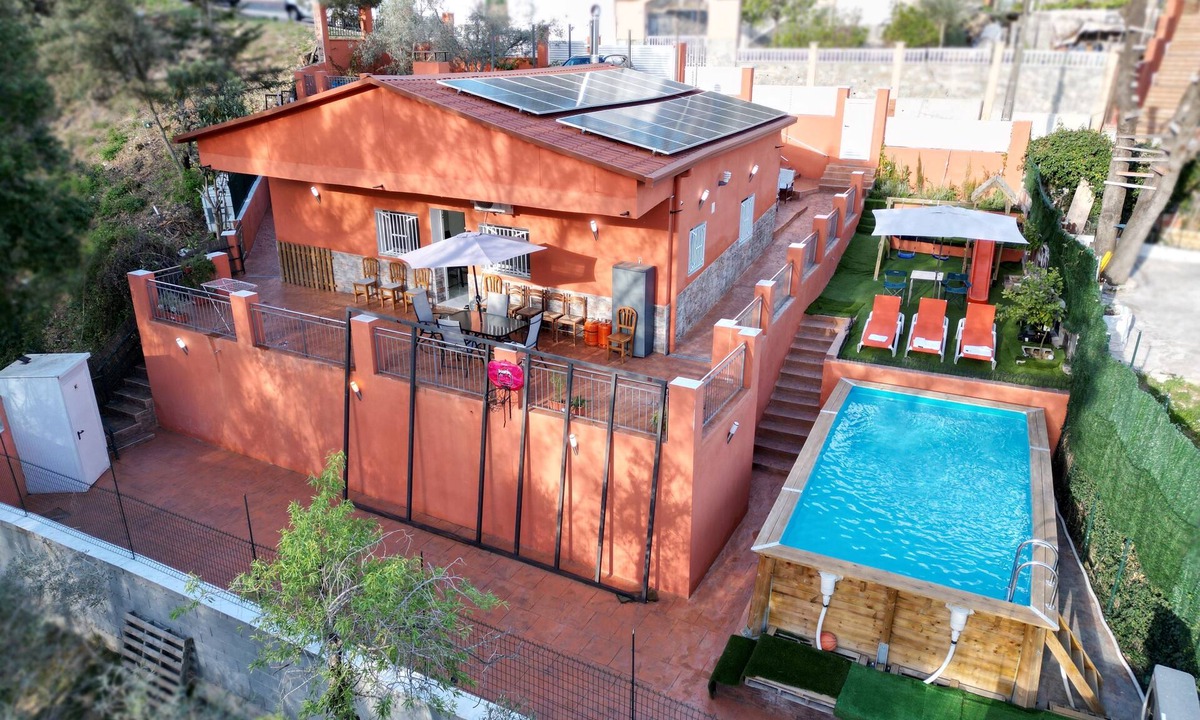 Sant Esteve Sesrovires House | RELAX HOUSE BARCELONA
