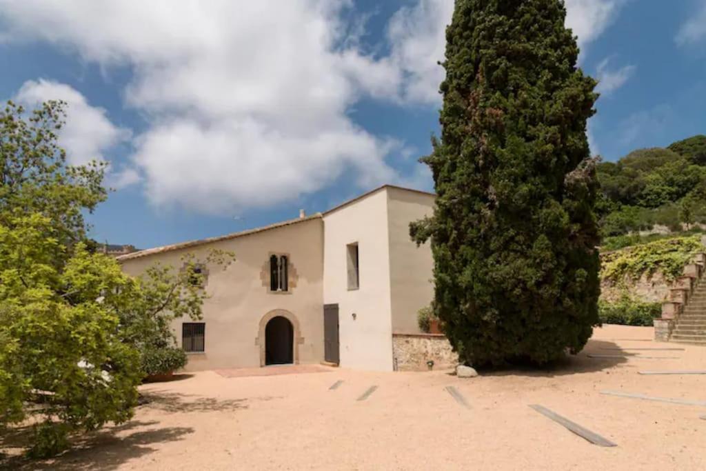 Alella Apartment | Romantic Stay in Grand Setting