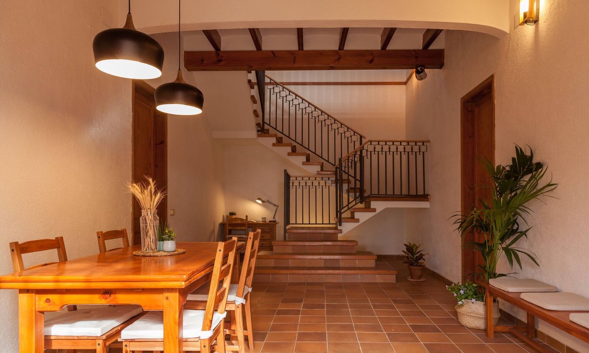 Vilobi Del Penedes Cottage | RURAL HOUSE CAL JOLI WITH GARDEN AND POOL