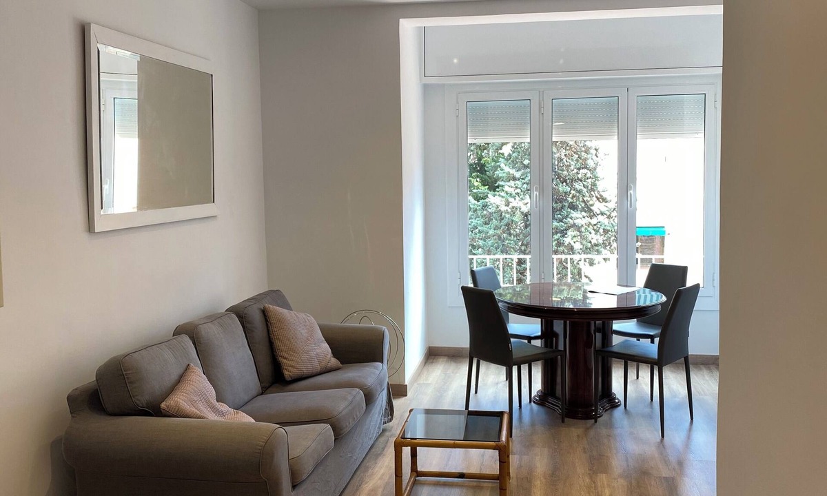 Navas Apartment | Spacious & Bright 3-bedroom Apartment in Barcelona
