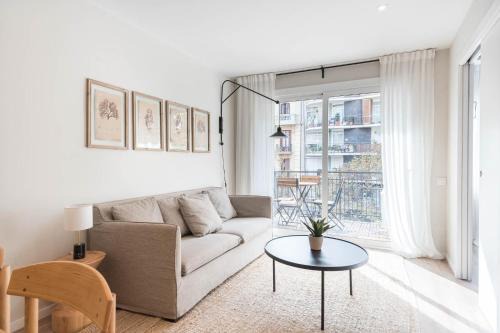 Sant Antoni Apartment | Style and design in the best location, Eixample Barcelona