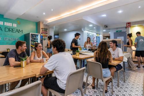 Gothic Quarter Hostel | Sun & Moon Hostel