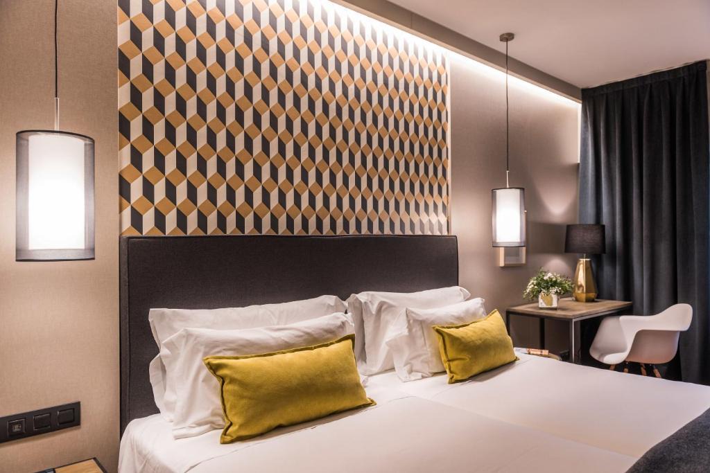 Vic Hotel | Up Rooms Vic Hotel